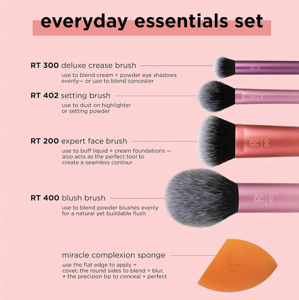 Real Techniques Everyday Essentials Brush Set + Makeup Sponge